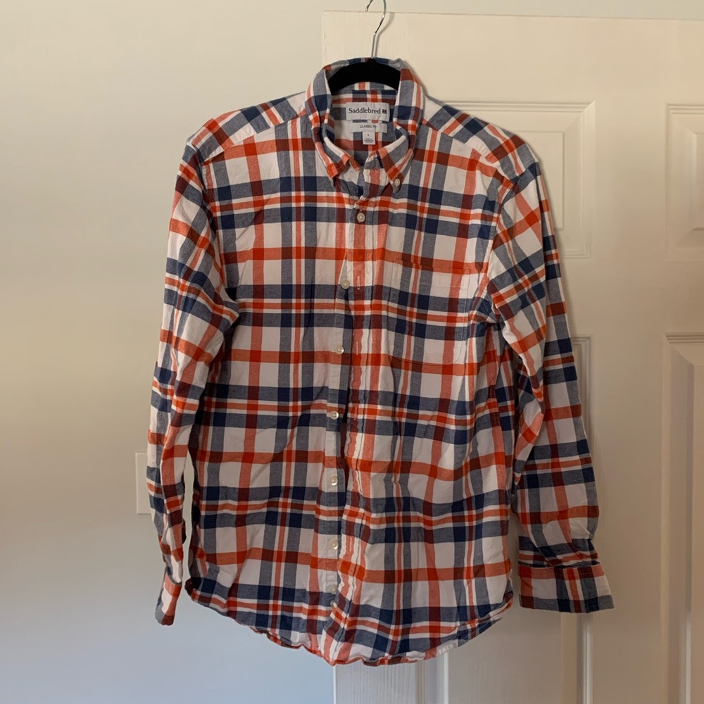 Men’s plaid button up shirt